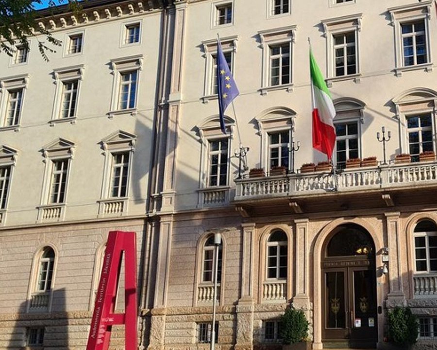 Educare più che vietare