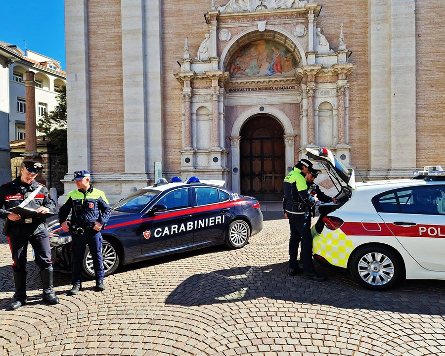 Sequestrata droga e denunce per spaccio