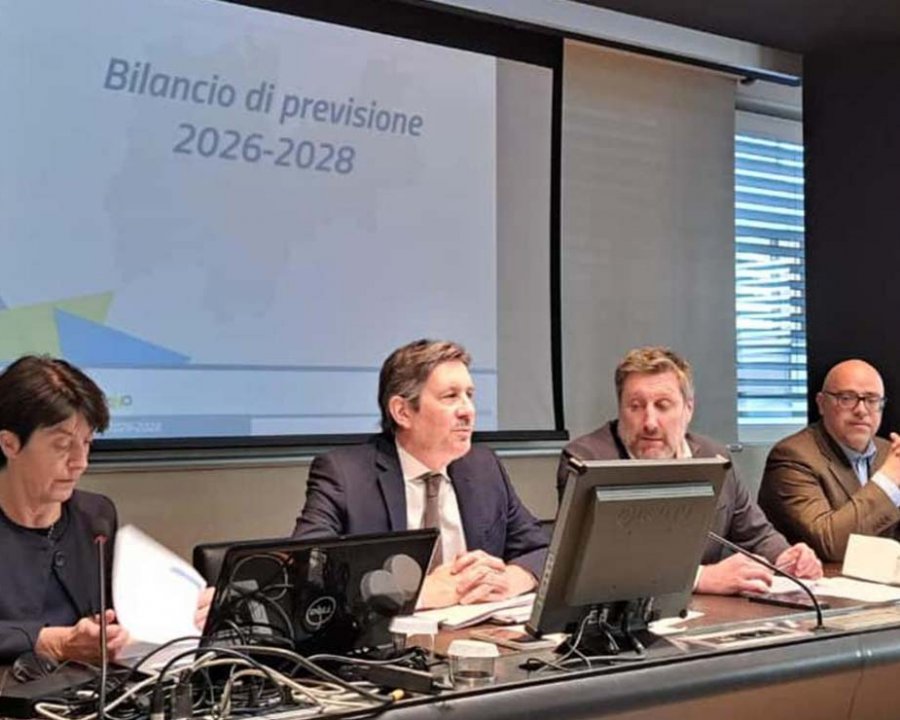 Spinelli: ‘Questo non è un periodo di crisi. Lavoriamo per potenziare la nostra economia’