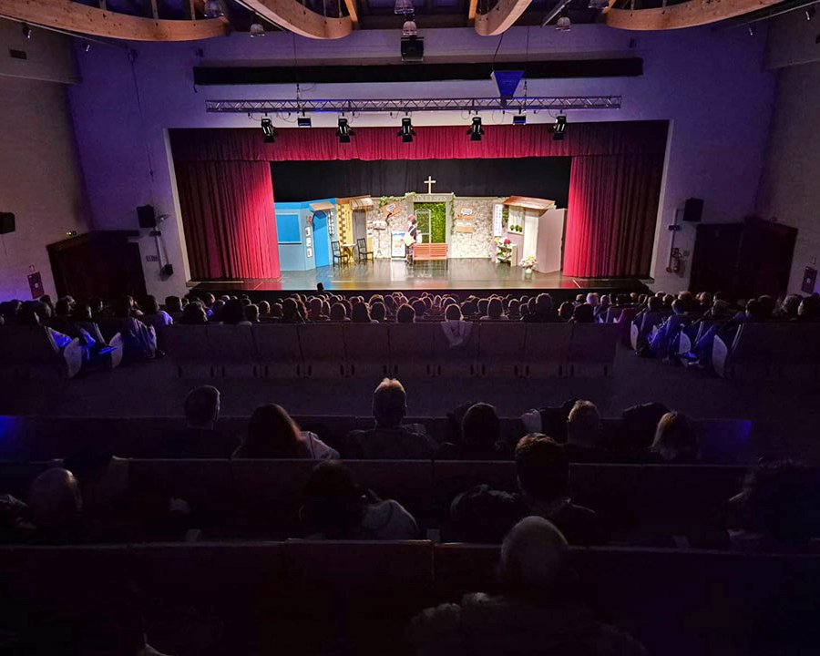 Un successo la raccolta fondi della filodrammatica La Revodana