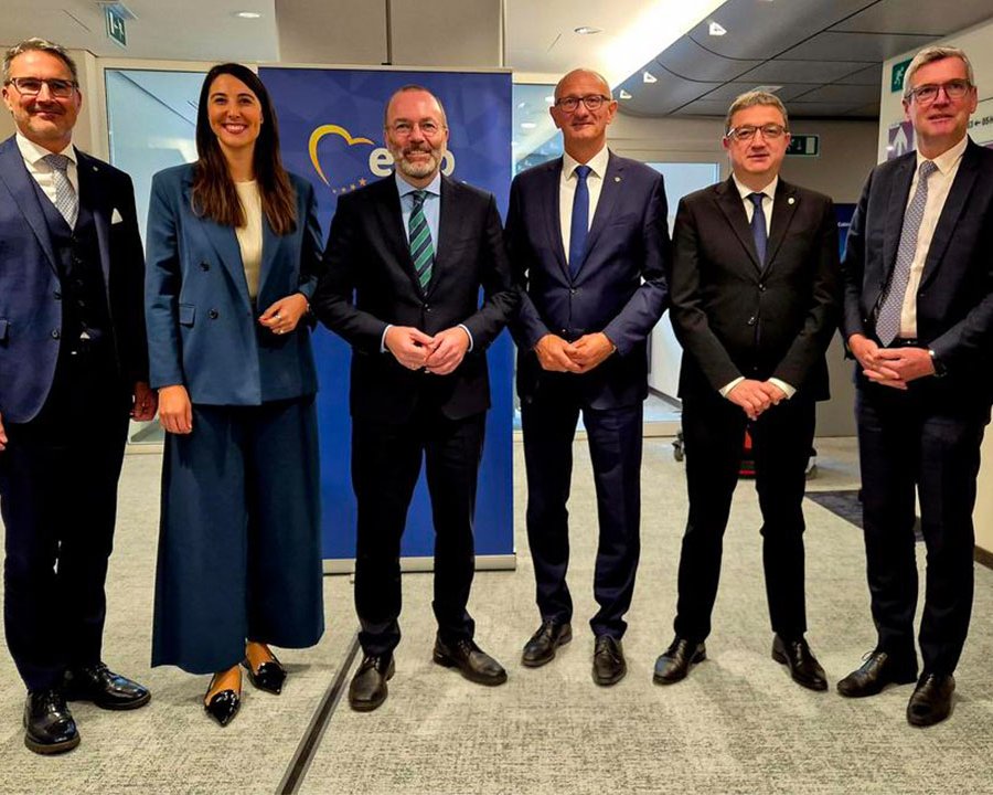 Grandi carnivori: Fugatti incontra Manfred Weber al Parlamento europeo