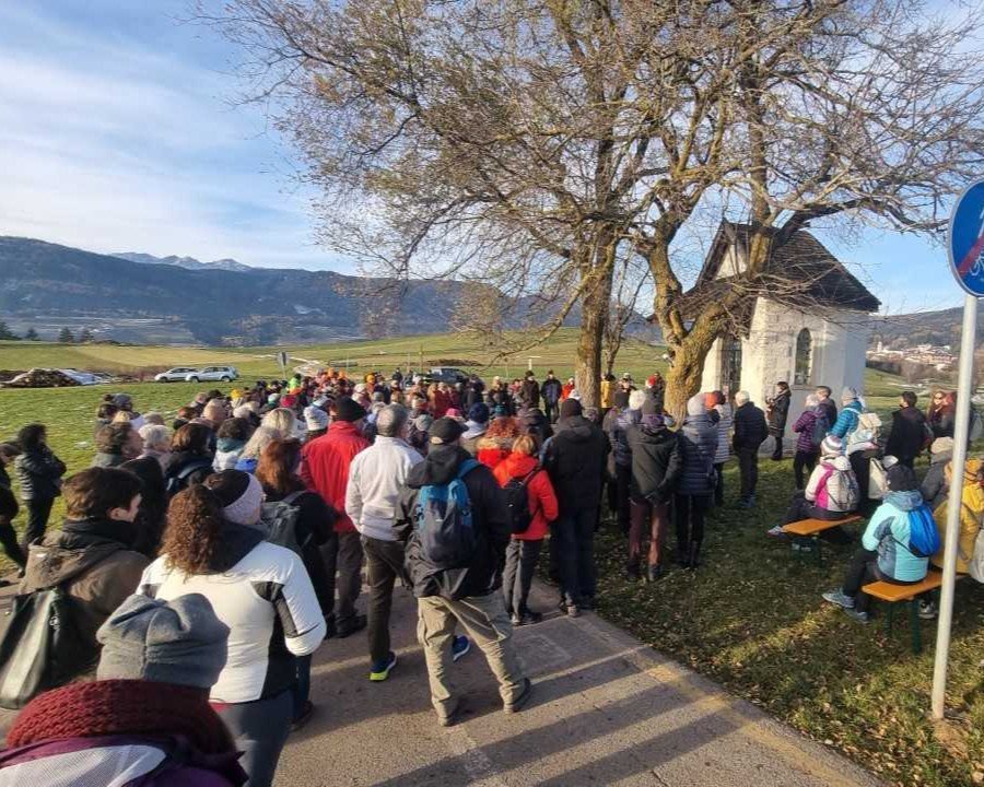 Camminata rumorosa alla Madonna Brusada contro la violenza sulle donne