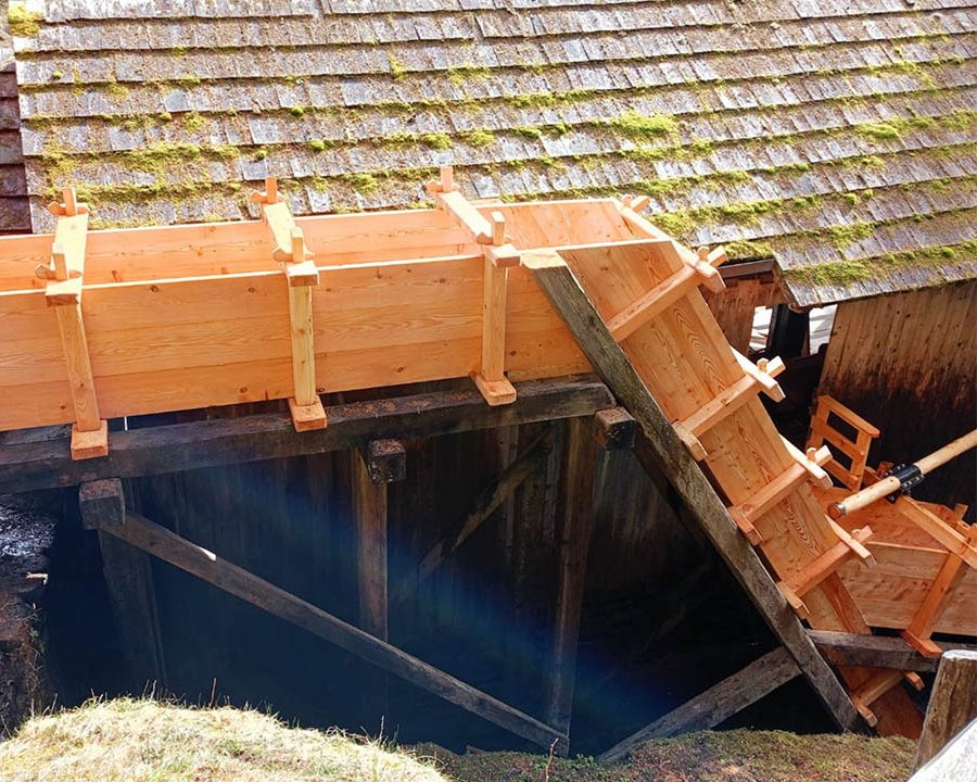 Dalla roggia alla staccionata, i lavori estivi nel Parco a Rabbi