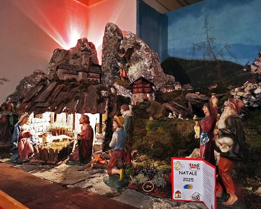 Cles, torna il presepio alpino