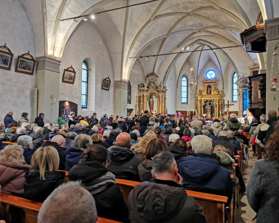 Don Giovanni, il grato e commosso ricordo della comunità di Ossana