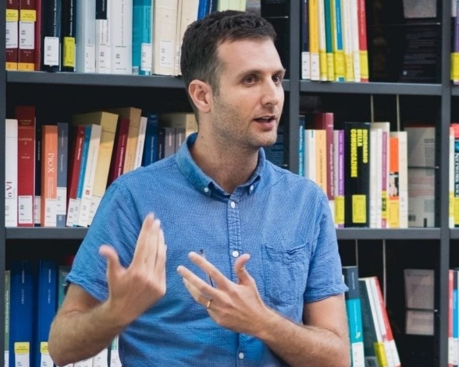 Infanzia e nuove tecnologie: un incontro con l'esperto