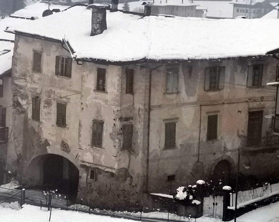 Caldes, palazzo Antonietti in vendita