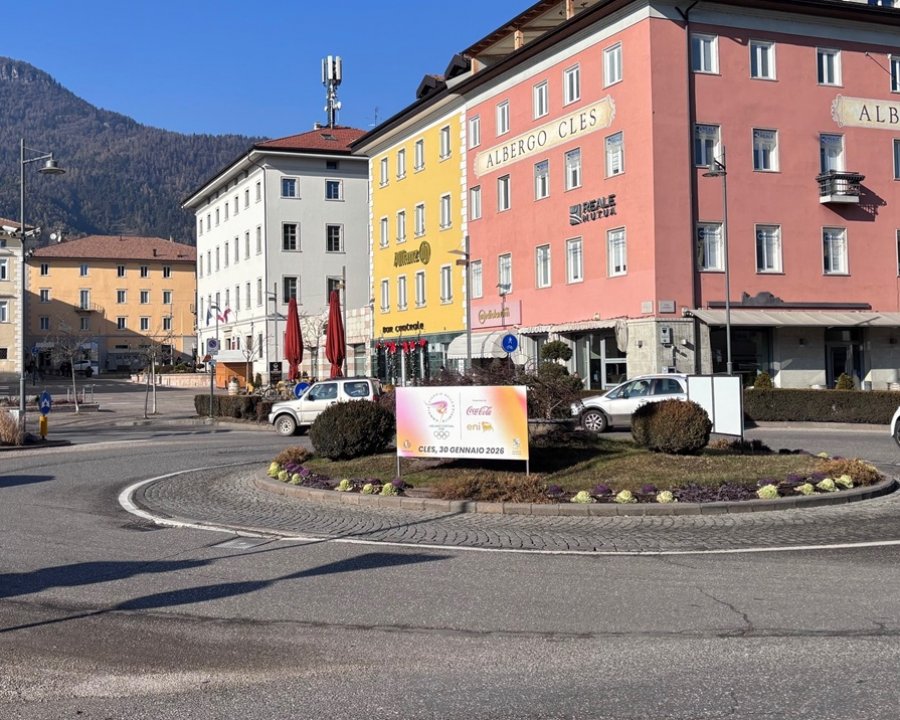 La fiamma olimpica verso Cles