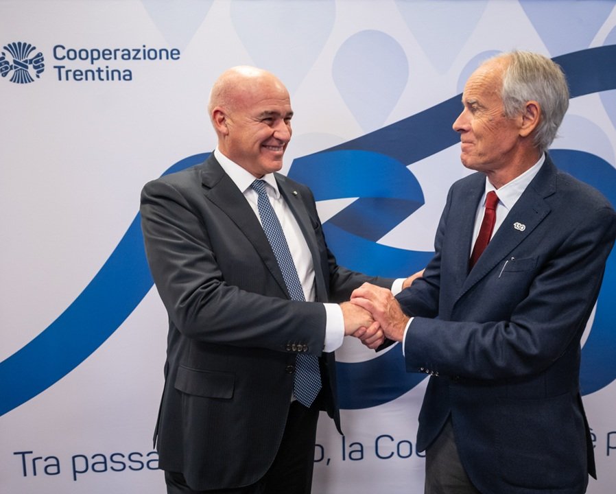 FBK e Cooperazione Trentina siglano un accordo per l’innovazione cooperativa