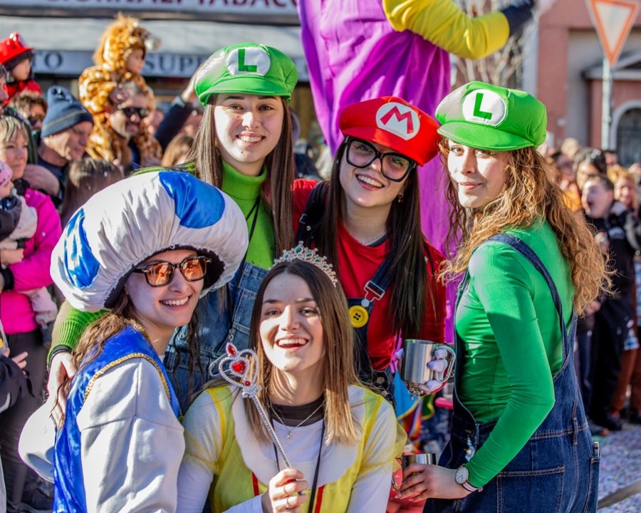 Mezzocorona, in migliaia per il Carnevale