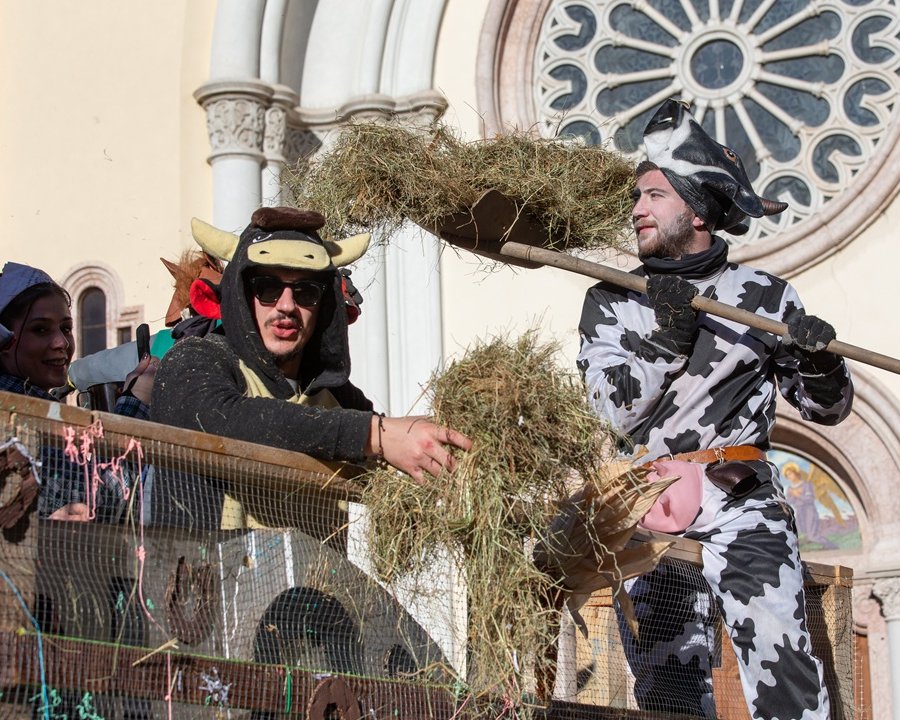 Mezzocorona, in migliaia per il Carnevale