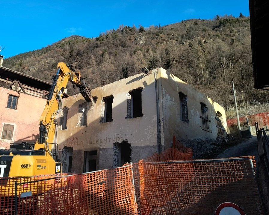 Un centro polivalente per Magras