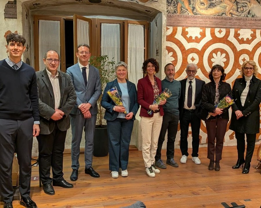 'Lascia che tutto ti accada': inaugurata a Cles la mostra organizzata da Gsh e Mart