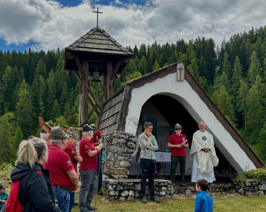 Dallagiovanna riconfermato alla guida degli Alpini di Croviana