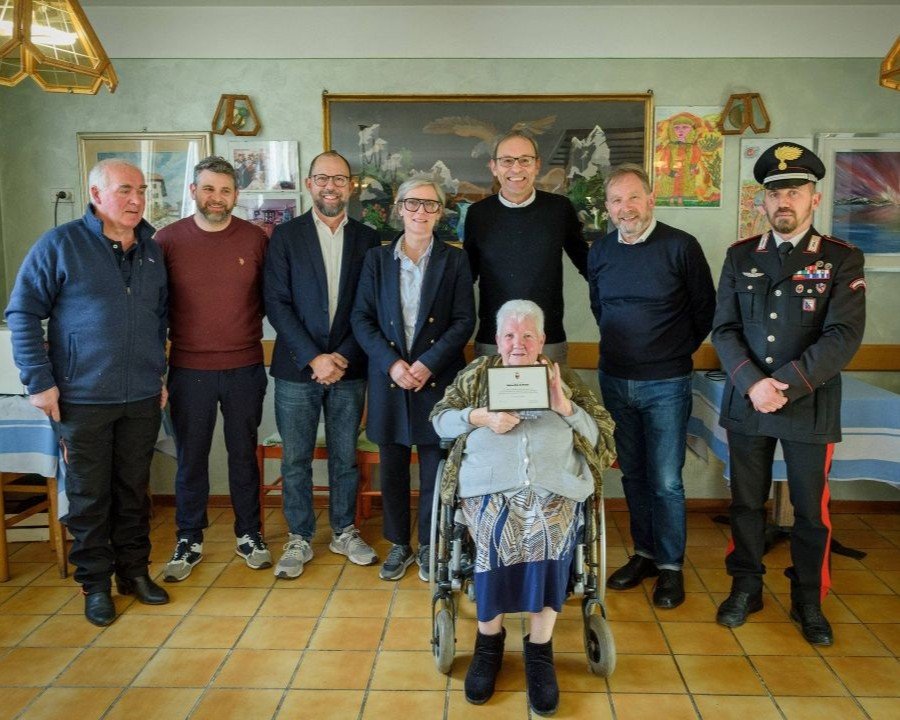 Una targa per Antonia Ghirardini, cuore storico di Samoclevo
