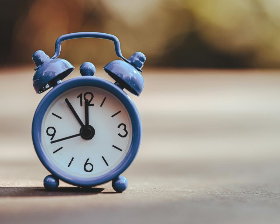 Torna l’ora legale: domani lancette avanti di un’ora