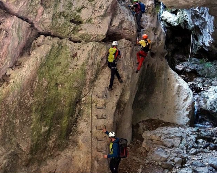 Con la SAT di Malé alla scoperta del Burrone Giovanelli