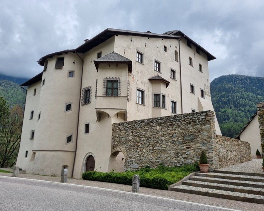 A Castel Caldes arriva la Street art