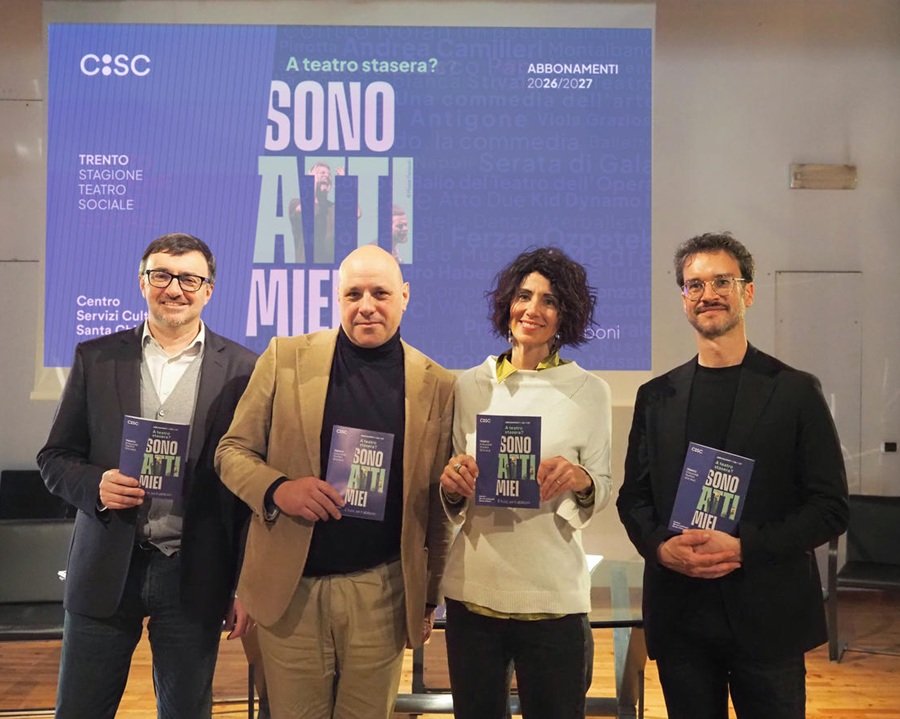 Il Centro Servizi Culturali S. Chiara alza il sipario sulla Stagione del Teatro Sociale 2026/27